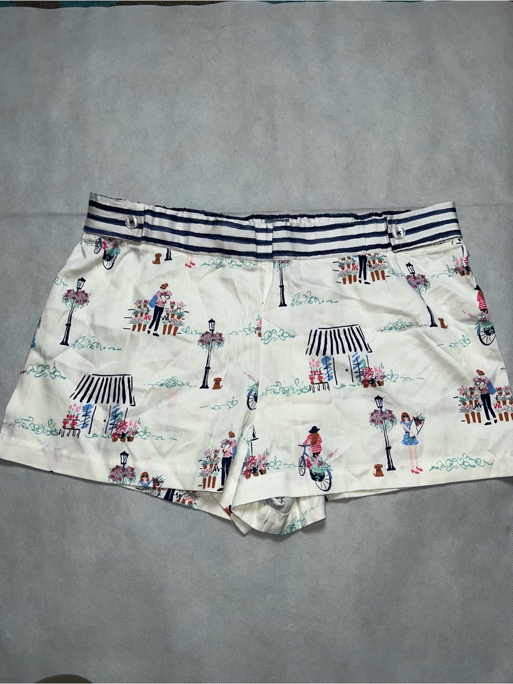 Jane and Bleeker cotton printed shorts size large NWT